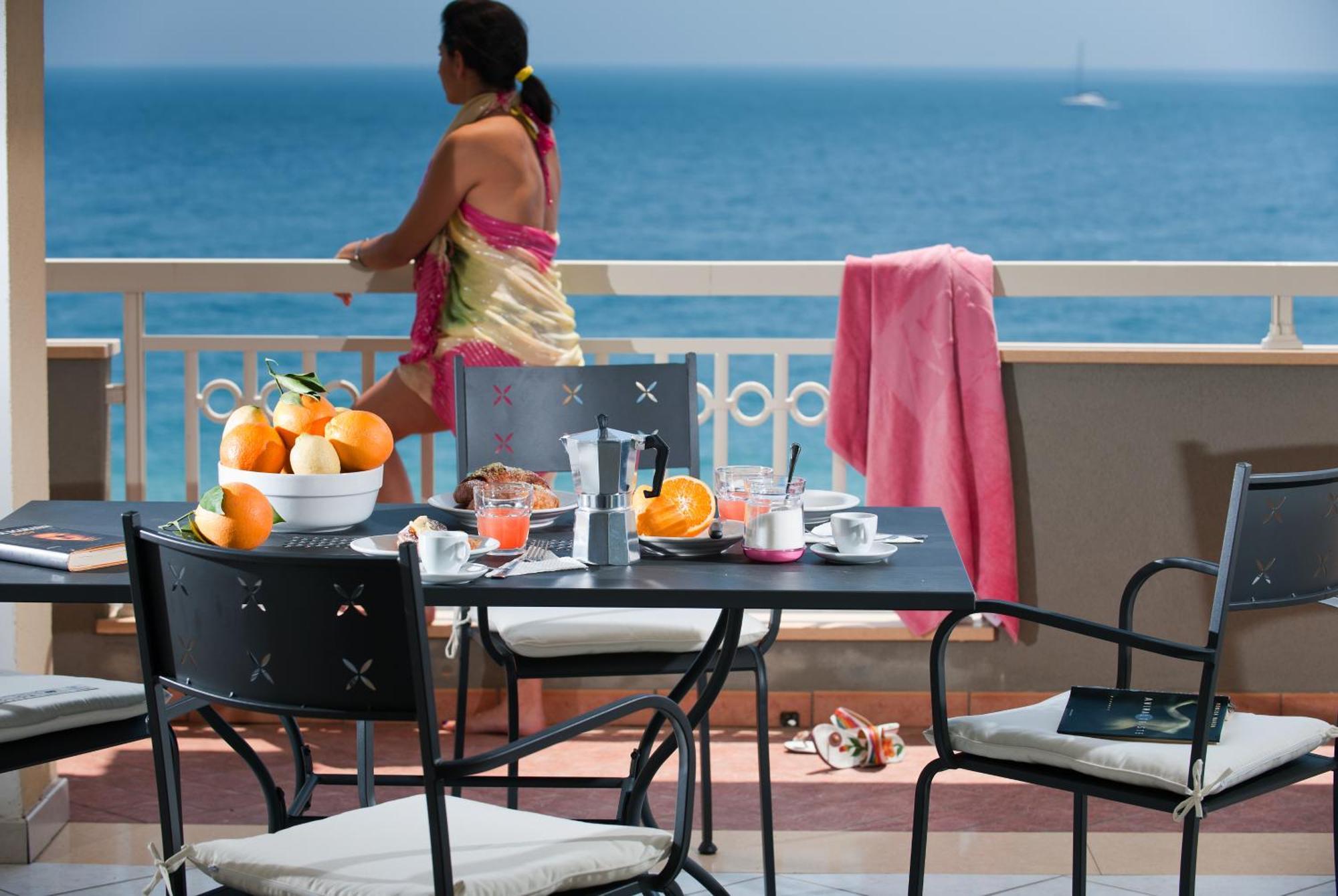 Casa Vacanze Samira Fondachello  Bagian luar foto