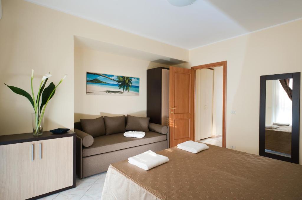 Casa Vacanze Samira Fondachello  Bagian luar foto