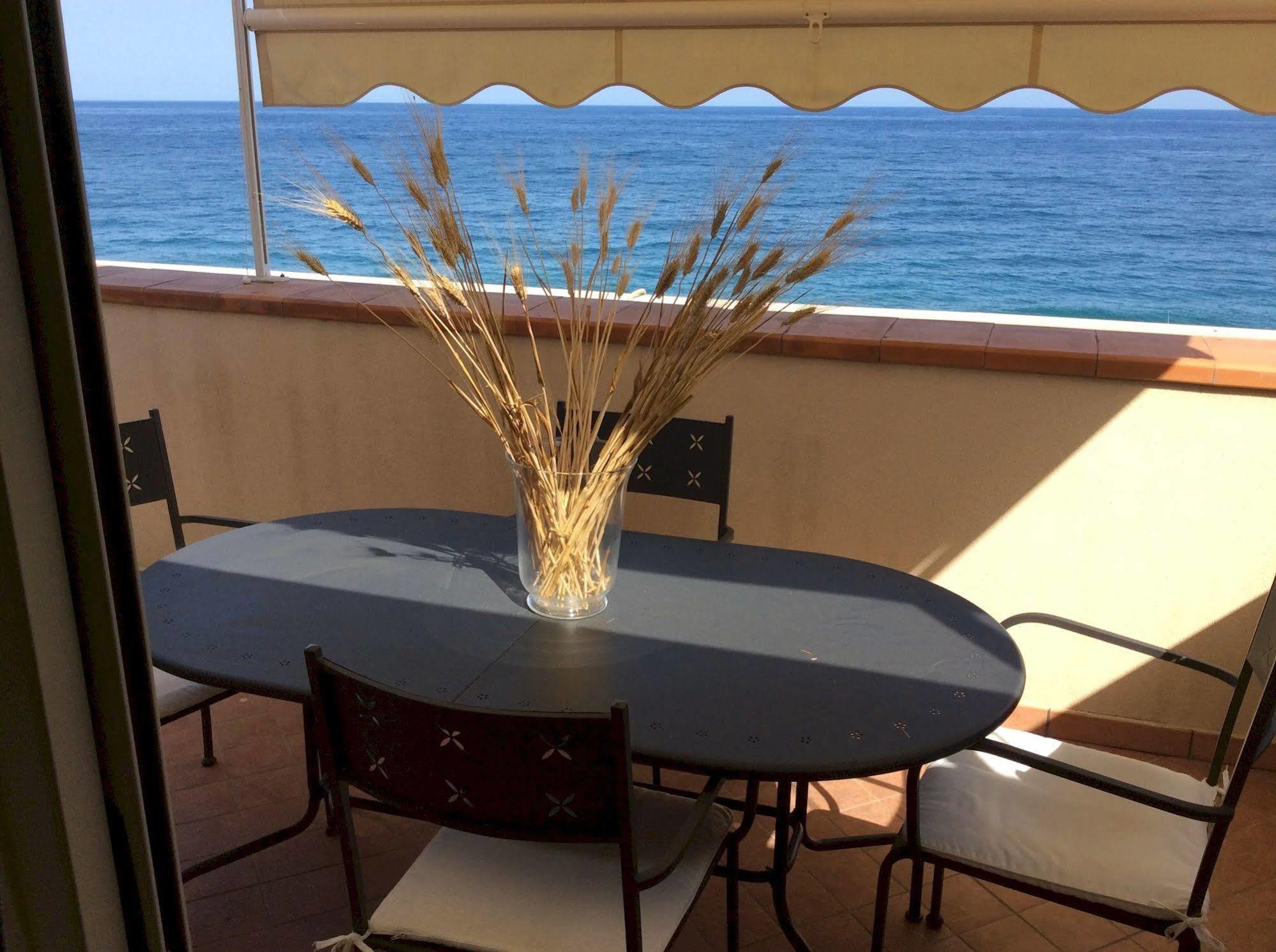Casa Vacanze Samira Fondachello  Bagian luar foto