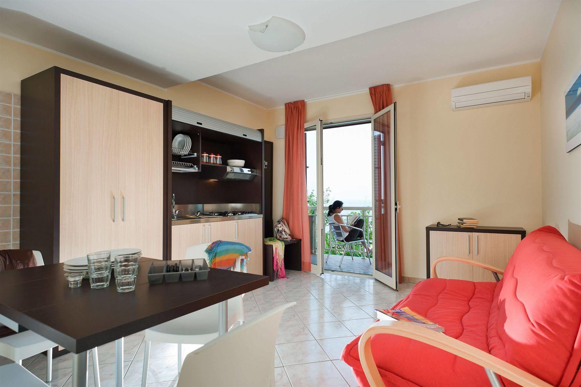 Casa Vacanze Samira Fondachello  Bagian luar foto