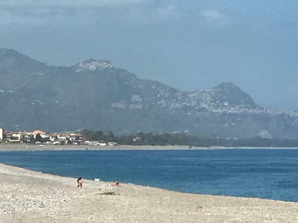 Casa Vacanze Samira Fondachello  Bagian luar foto
